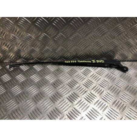 Bras essuie glace avant droit NISSAN TERRANO 2 PHASE 4 d’occasion