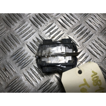 Eclairage de plaque NISSAN TERRANO 2 PHASE 4 d’occasion