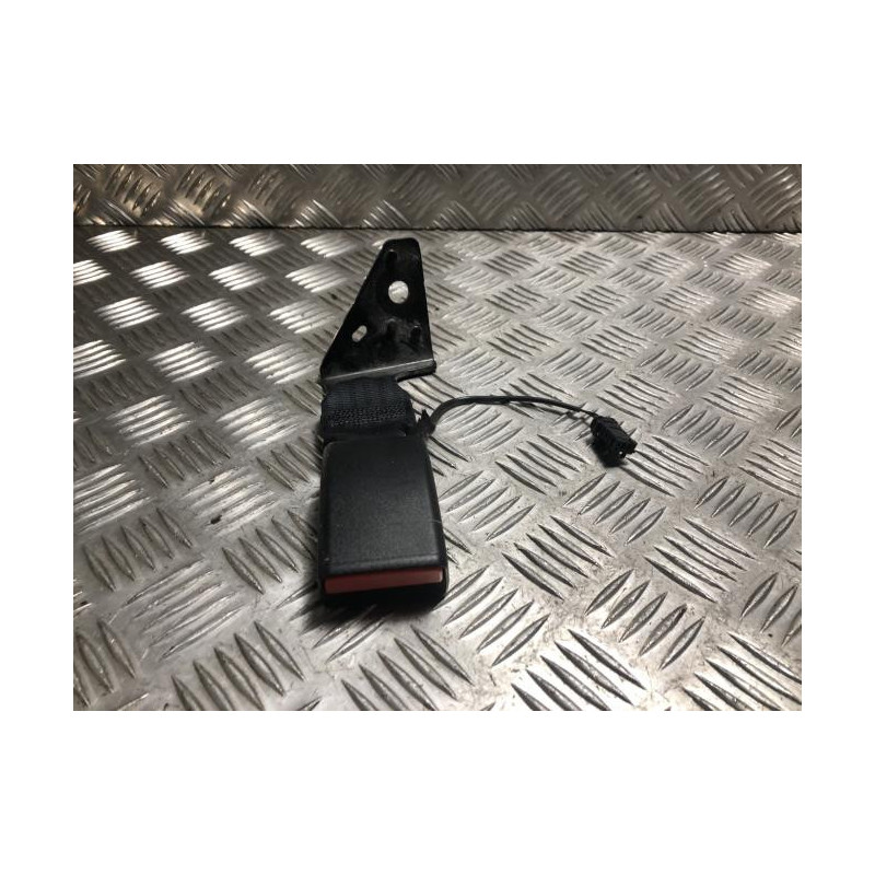 Attache ceinture arriere gauche CITROEN C3 3 PHASE 1 d’occasion