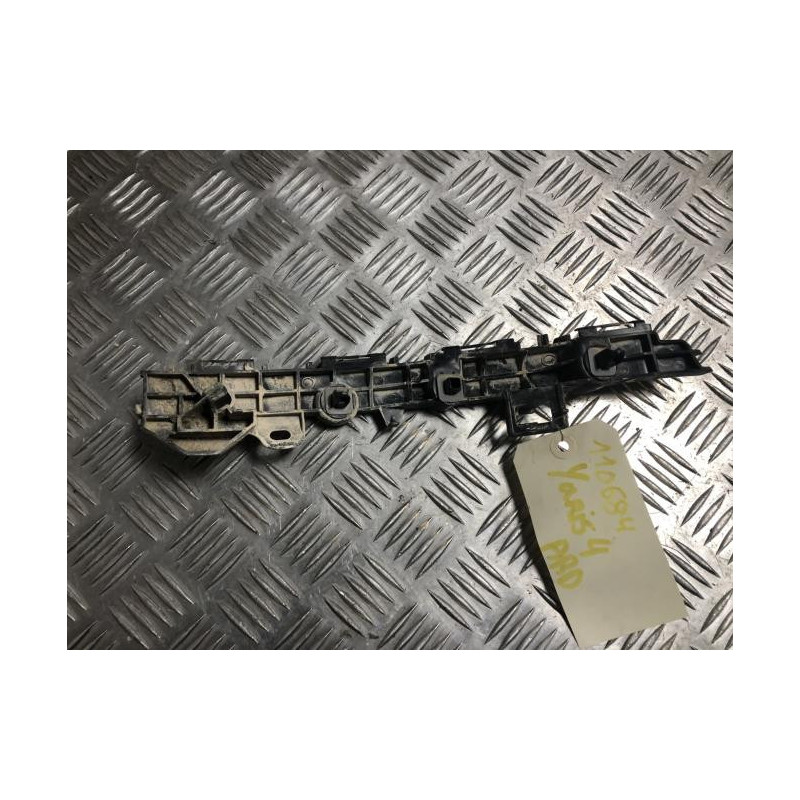 Support de pare chocs arriere TOYOTA YARIS 4 d’occasion