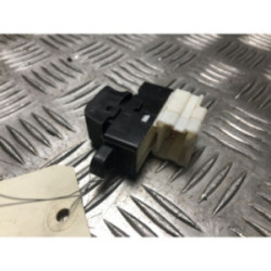 Interrupteur de leve vitre avant droit SUZUKI SWIFT 5 d’occasion