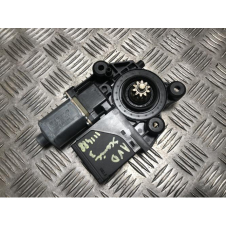 Moteur leve vitre avant droit RENAULT SCENIC 3 PHASE 1 d’occasion
