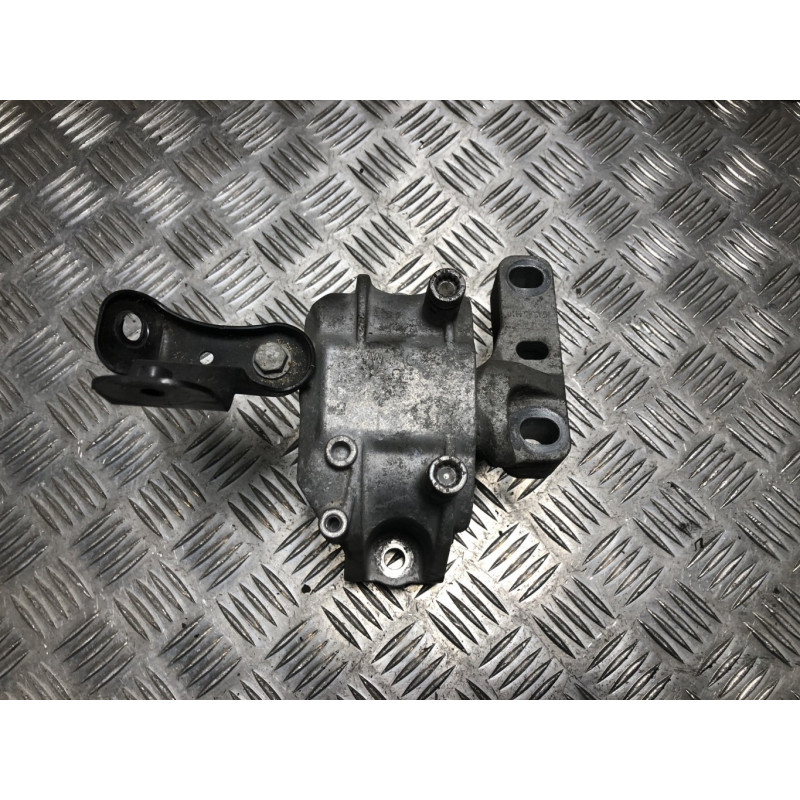Support moteur droit VOLKSWAGEN GOLF 6 d’occasion