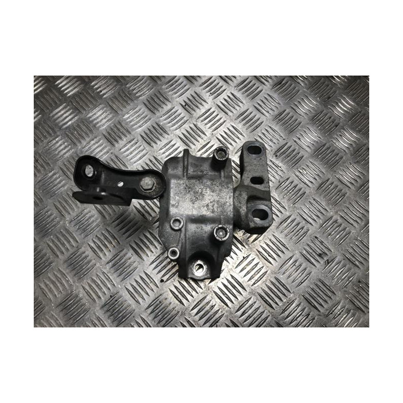 Support moteur droit VOLKSWAGEN GOLF 6 d’occasion