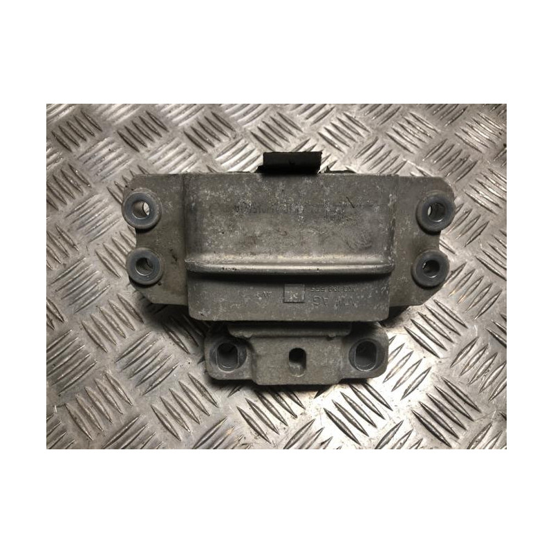 Support moteur gauche VOLKSWAGEN GOLF 6 d’occasion