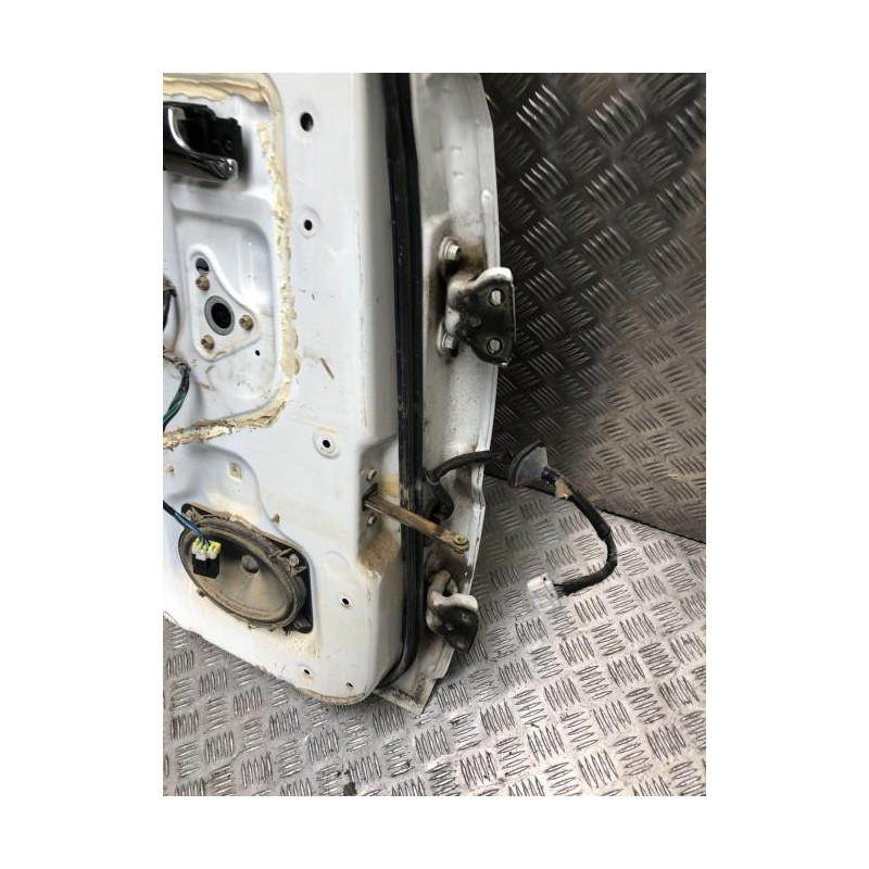 Porte arriere gauche NISSAN TERRANO 2 PHASE 4 d’occasion