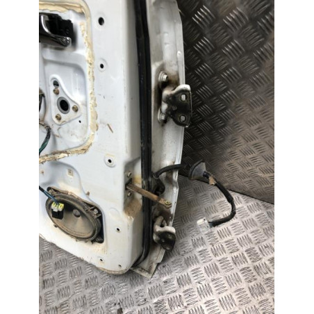Porte arriere gauche NISSAN TERRANO 2 PHASE 4 d’occasion
