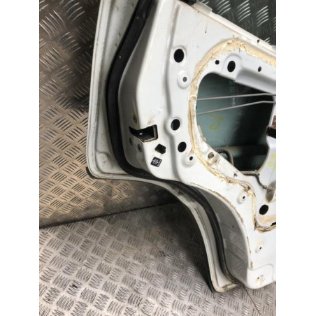 Porte arriere gauche NISSAN TERRANO 2 PHASE 4 d’occasion