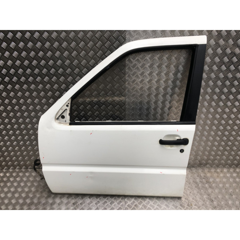 Porte avant gauche NISSAN TERRANO 2 PHASE 4 d’occasion