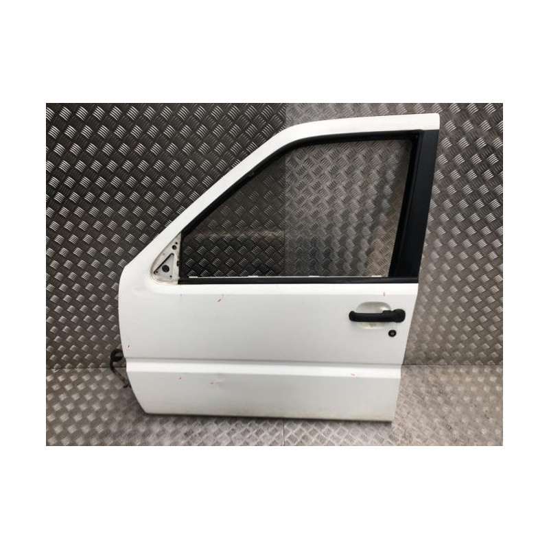 Porte avant gauche NISSAN TERRANO 2 PHASE 4 d’occasion