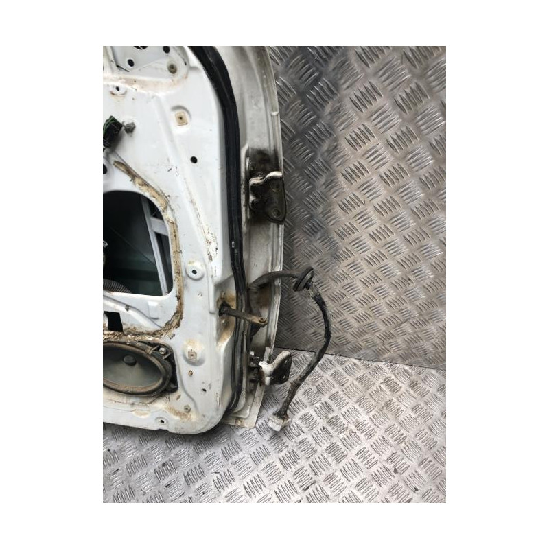 Porte avant gauche NISSAN TERRANO 2 PHASE 4 d’occasion