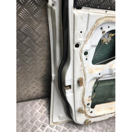 Porte avant gauche NISSAN TERRANO 2 PHASE 4 d’occasion
