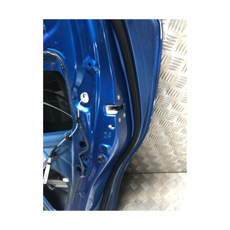 Porte arriere droit SUZUKI SWIFT 5 d’occasion