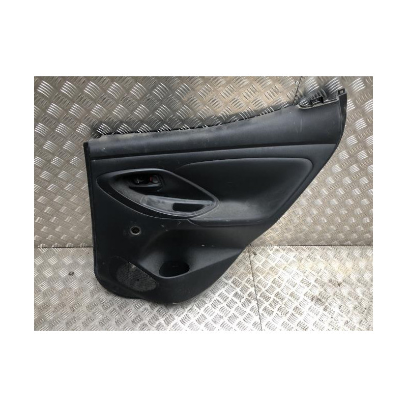 Panneau de porte arriere droit TOYOTA YARIS 4 d’occasion