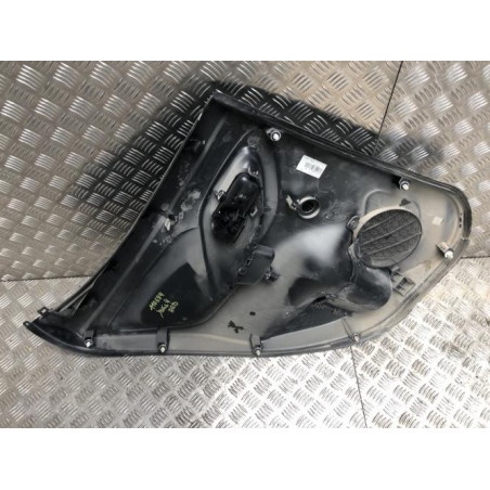 Panneau de porte arriere droit TOYOTA YARIS 4 d’occasion
