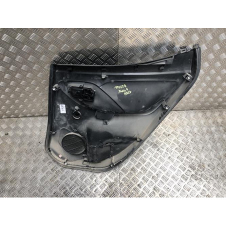 Panneau de porte arriere gauche TOYOTA YARIS 4 d’occasion