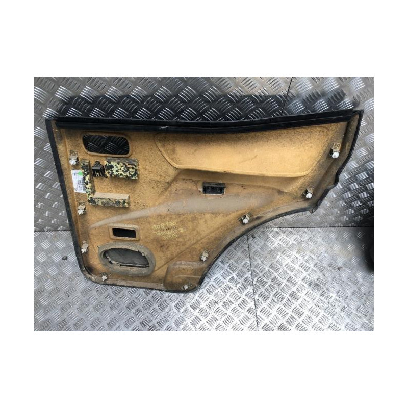 Panneau de porte arriere gauche NISSAN TERRANO 2 PHASE 4 d’occasion
