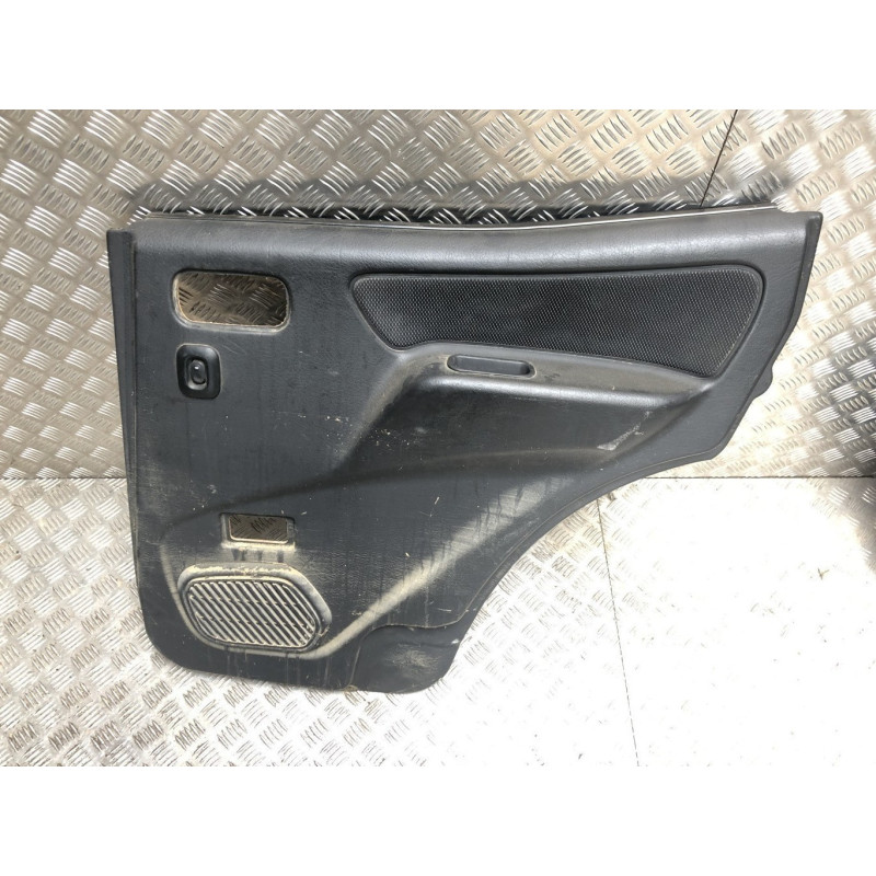 Panneau de porte arriere droit NISSAN TERRANO 2 PHASE 4 d’occasion