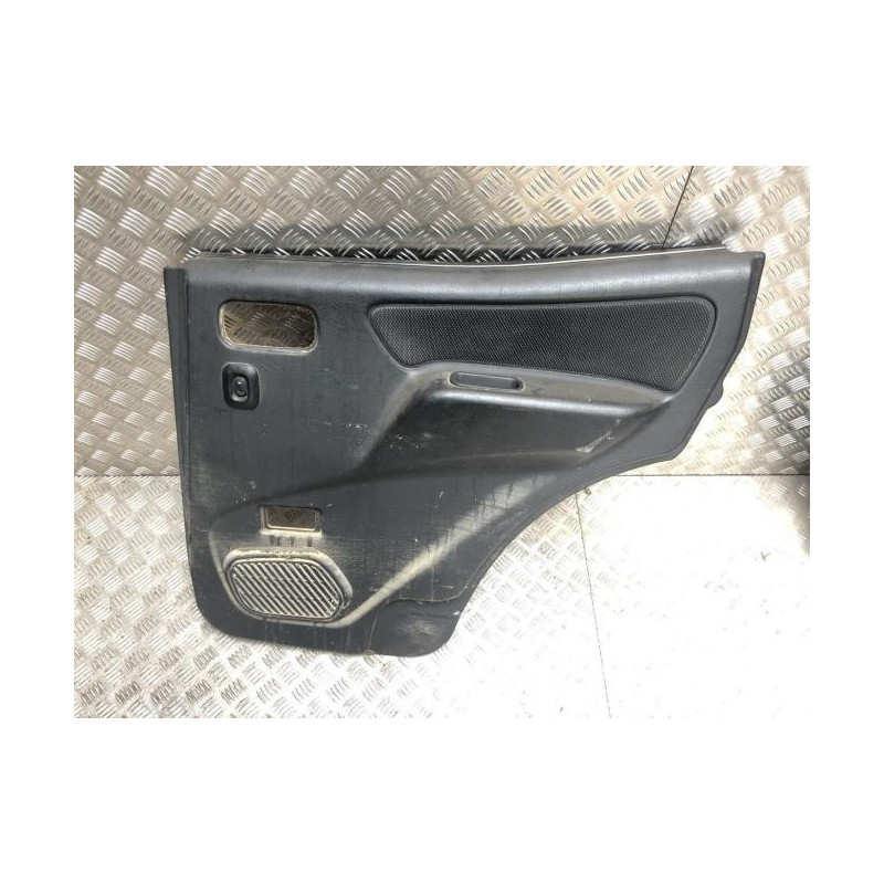 Panneau de porte arriere droit NISSAN TERRANO 2 PHASE 4 d’occasion