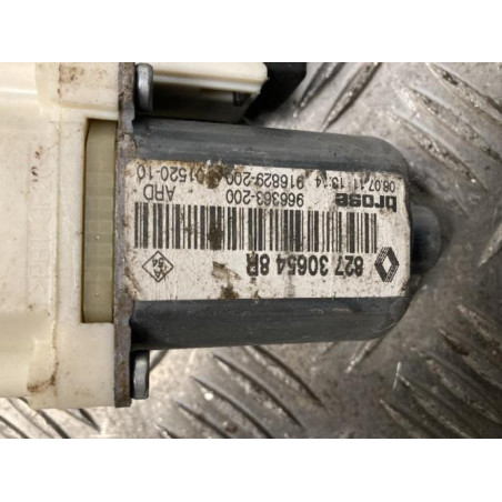 Leve vitre electrique arriere droit RENAULT MEGANE 3 PHASE 2 BREAK d’occasion