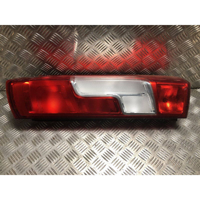 Feu arriere principal droit (feux) PEUGEOT BOXER 3 PHASE 2 d’occasion