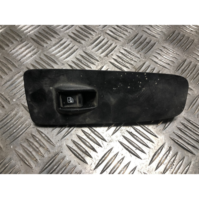 Interrupteur de leve vitre avant droit PEUGEOT BOXER 3 PHASE 2 d’occasion