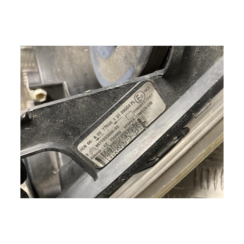 Optique avant principal droit (feux)(phare) CITROEN DS3 PHASE 1 d’occasion