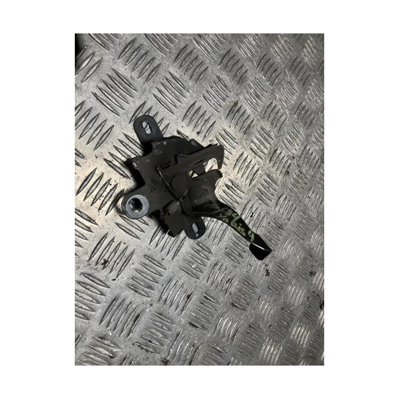 Serrure de capot TOYOTA YARIS 4 d’occasion