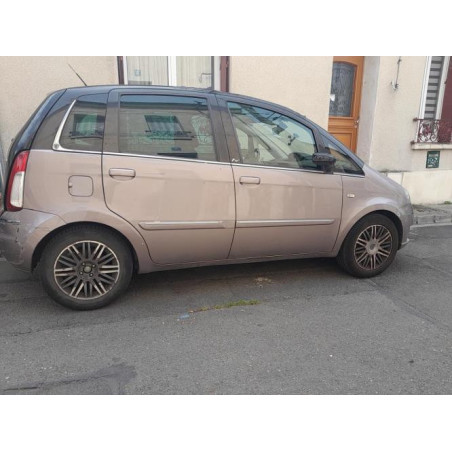 Anti brouillard droit (feux) LANCIA MUSA PHASE 2 d’occasion