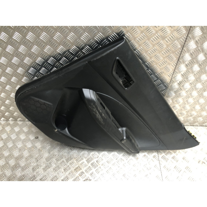 Panneau de porte arriere droit SUZUKI SWIFT 5 d’occasion