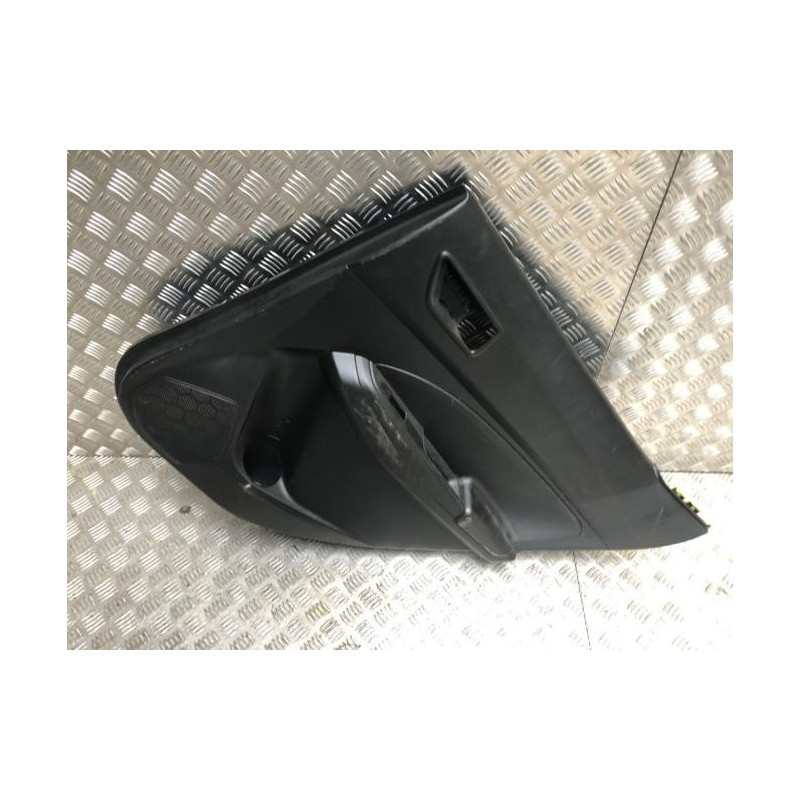 Panneau de porte arriere droit SUZUKI SWIFT 5 d’occasion