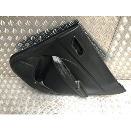 Panneau de porte arriere droit SUZUKI SWIFT 5 d’occasion
