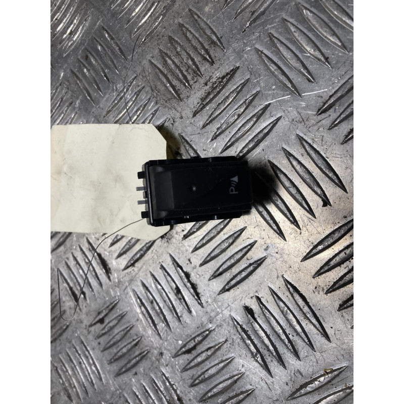 Bouton/Interrupteur RENAULT CLIO 4 PHASE 2 d’occasion