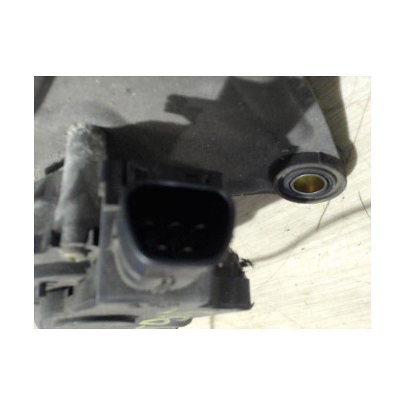 Moteur essuie glace avant TOYOTA RAV4 2 PHASE 1 d’occasion