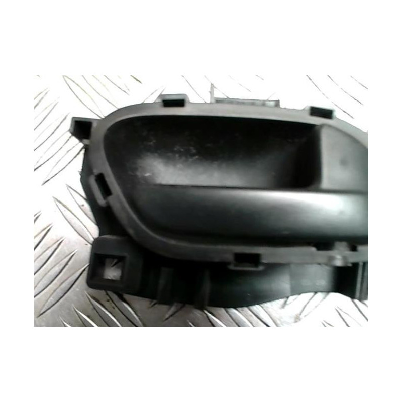 Poignee interieur avant droit CITROEN BERLINGO 2 PHASE 1 d’occasion