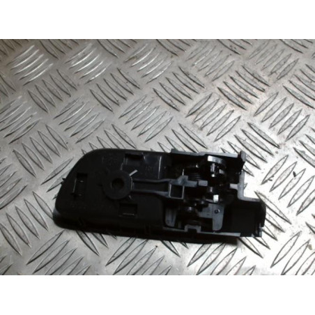 Poignee interieur avant droit TOYOTA COROLLA VERSO 2 PHASE 1 d’occasion