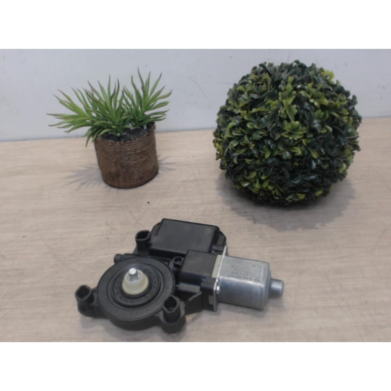 Moteur leve vitre arriere droit VOLKSWAGEN POLO 5 PHASE 2 d’occasion