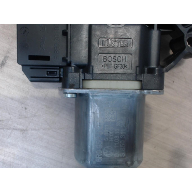 Moteur leve vitre arriere droit VOLKSWAGEN POLO 5 PHASE 2 d’occasion