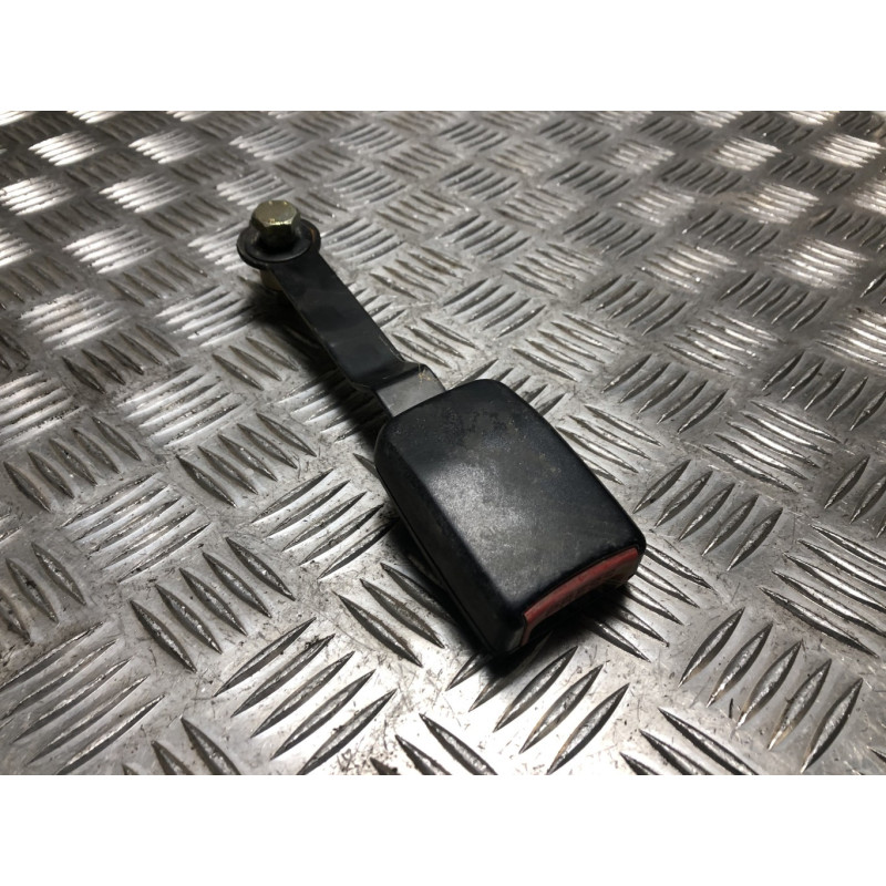 Attache ceinture avant droit NISSAN TERRANO 2 PHASE 4 d’occasion