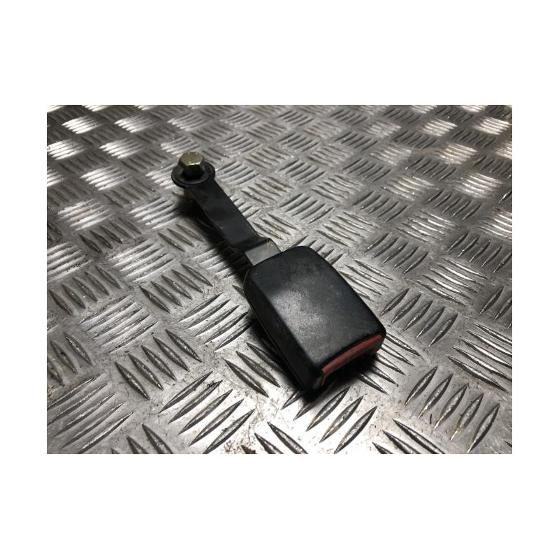 Attache ceinture avant droit NISSAN TERRANO 2 PHASE 4 d’occasion
