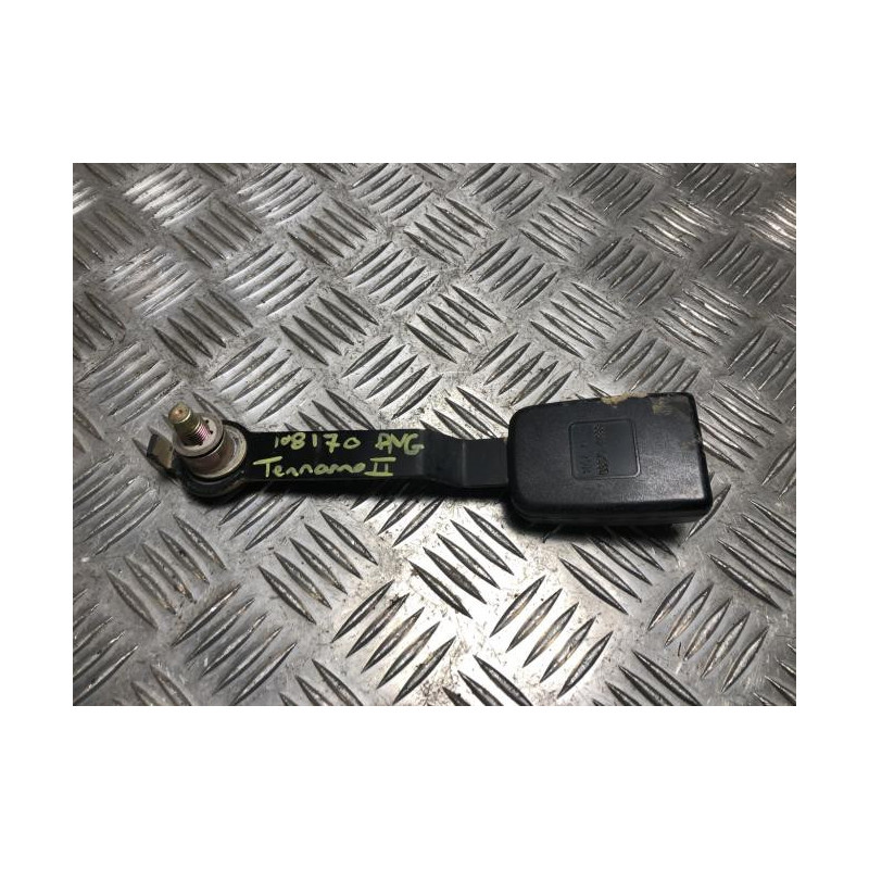 Attache ceinture avant gauche NISSAN TERRANO 2 PHASE 4 d’occasion