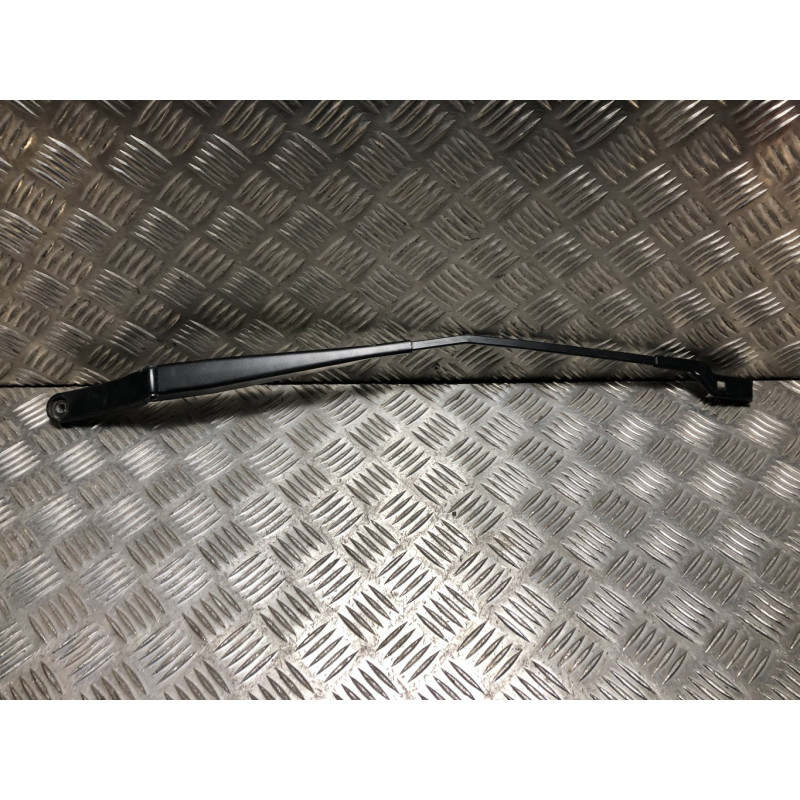 Bras essuie glace avant droit VOLKSWAGEN GOLF 6 d’occasion