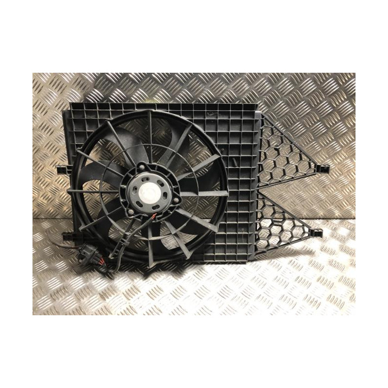 Moto ventilateur radiateur VOLKSWAGEN POLO 5 PHASE 1 d’occasion