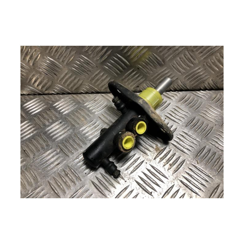 Maitre cylindre (freinage) NISSAN TERRANO 2 PHASE 4 d’occasion