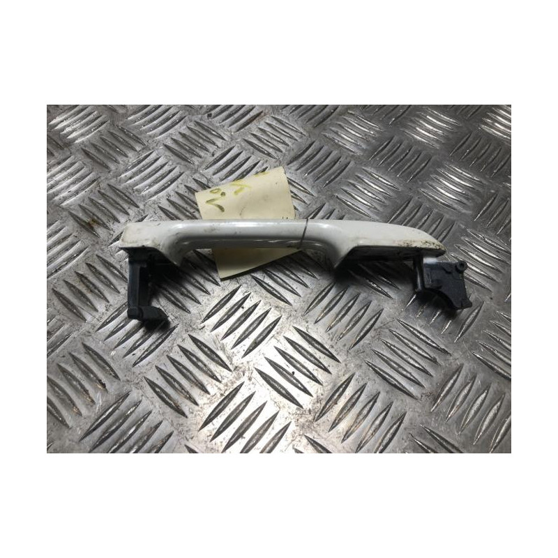 Poignee porte arriere droit TOYOTA YARIS 3 PHASE 1 d’occasion