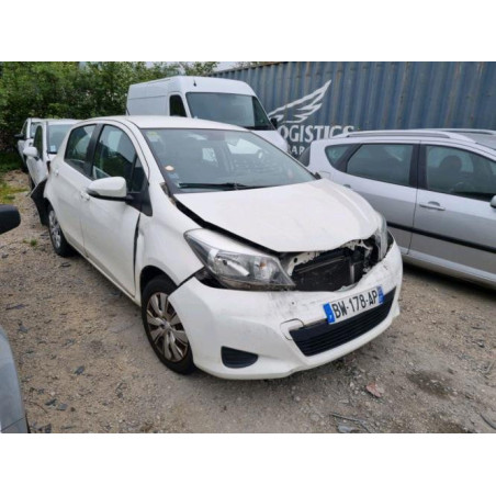 Poignee porte arriere droit TOYOTA YARIS 3 PHASE 1 d’occasion