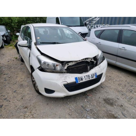 Leve vitre mecanique arriere droit TOYOTA YARIS 3 PHASE 1 d’occasion