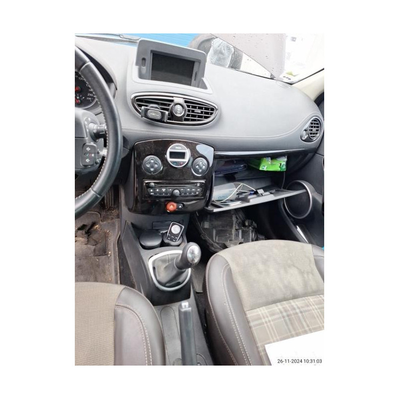 Moyeu arriere droit RENAULT CLIO 3 PHASE 2 d’occasion