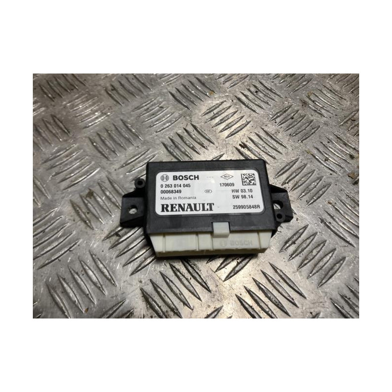 Boitier d'aide au stationnement RENAULT CLIO 4 PHASE 2 d’occasion