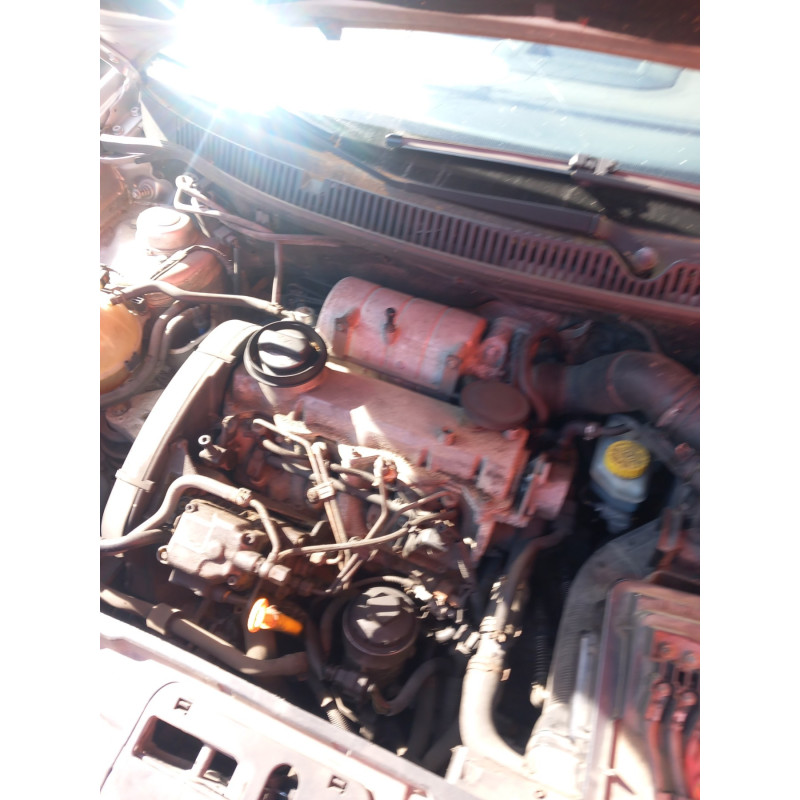 Pompe de direction VOLKSWAGEN POLO 4 PHASE 1 d’occasion